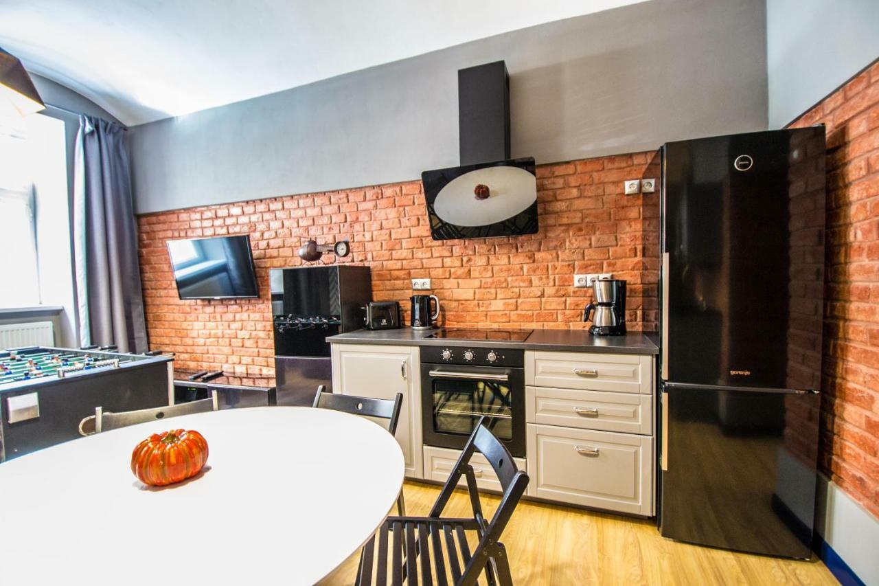 3Bdr Ruterra Apt With Table Football Praha Bagian luar foto