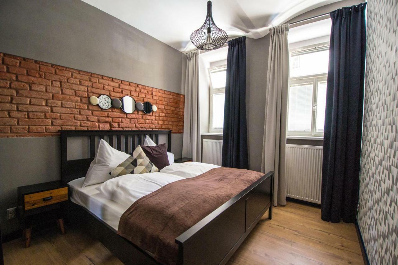 3Bdr Ruterra Apt With Table Football Praha Bagian luar foto